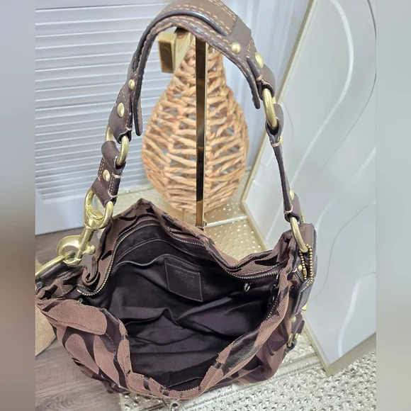 BROWN COACH CARLY CLOTH BAG 🤎 - Picture 9 of 16